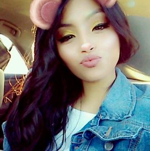 Meet your Posher, Selena